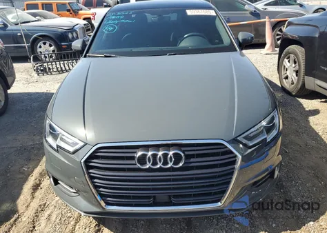 2019 Audi A3 Premium z USA, uszkodzony, nr VIN WAUAUGFF8K1010833